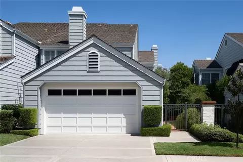 81 Hillsdale Dr, Newport Beach, CA 92660