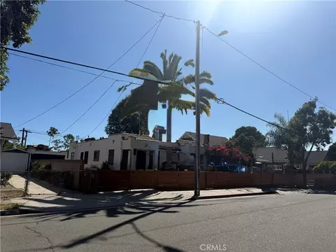1008 W 3rd St, Santa Ana, CA 92703