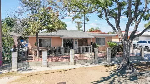 932 Fairway Dr, Santa Ana, CA 92703