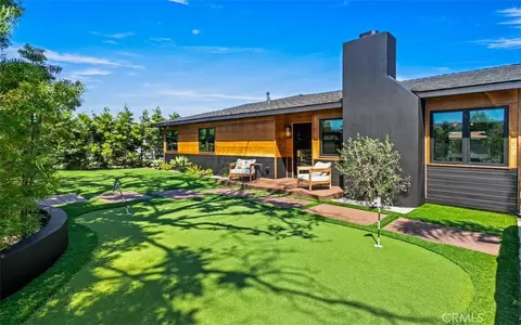 366 Esther St, Costa Mesa, CA 92627