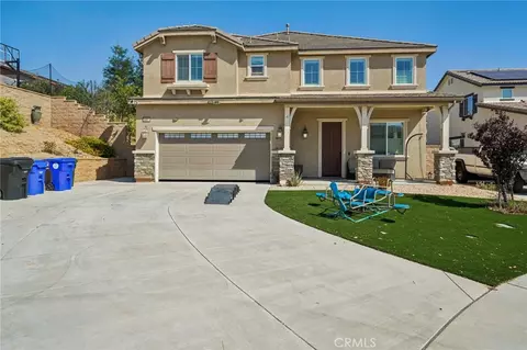 5365 Pine Leaf Ave, Fontana, CA 92336