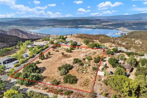 2 S Main Dv, Lake Elsinore, CA 92530