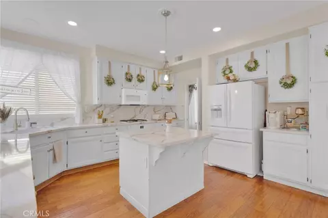 42257 Sand Palm Way, Lancaster, CA 93536