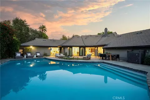 3389 Wrightview Pl, Studio City, CA 91604