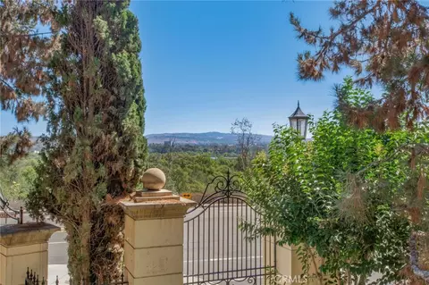 3270 Watermarke Pl, Irvine, CA 92612