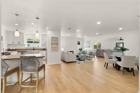 6022 Larchwood Dr, Huntington Beach, CA 92647