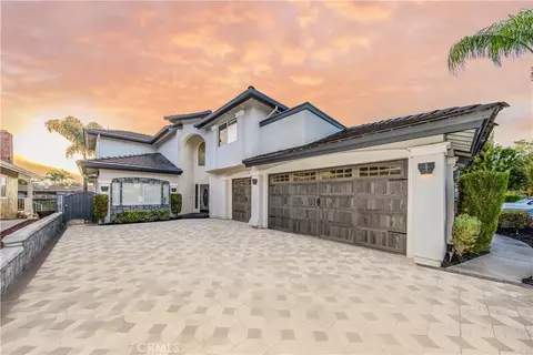 30208 White Wake, Canyon Lake, CA 92587