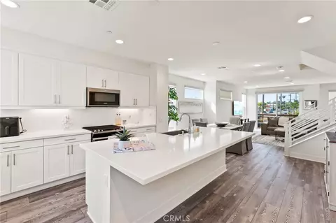 697 W 17th, Costa Mesa, CA 92627