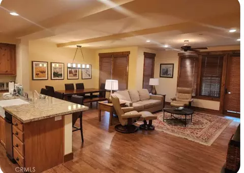1157 Red Peak Dr, Mammoth Lakes, CA 93546