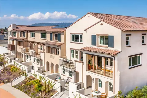 171 Evergreen Ln, Claremont, CA 91711