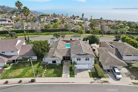 5726 Sunmist Dr, Rancho Palos Verdes, CA 90275