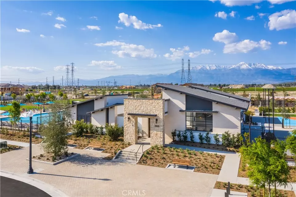 View/Area - 4053 S Sunflower Paseo S, Ontario, CA 91761 photo 13 of 20