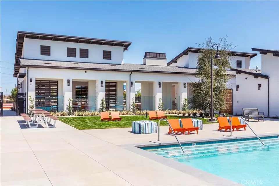 Exterior - 4053 S Sunflower Paseo S, Ontario, CA 91761 photo 24 of 26