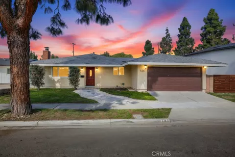 746 Hudson Ave, Costa Mesa, CA 92626