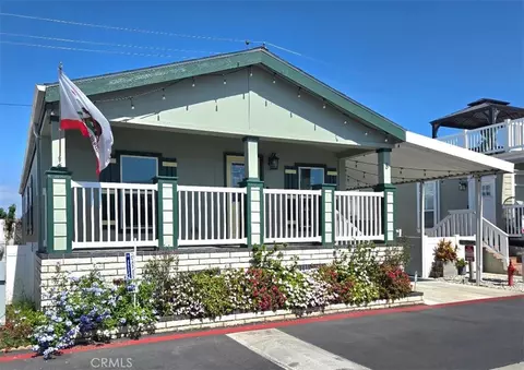 21851 Newland St #8, Huntington Beach, CA 92646