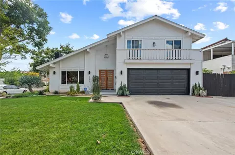 202 Murphy Ave, Santa Ana, CA 92707