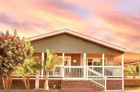 4382 Lahaina Dr, Huntington Beach, CA 92649