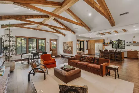 224 Flower St, Costa Mesa, CA 92627