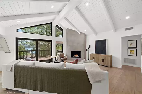 27561 N Bay, Lake Arrowhead, CA 92352