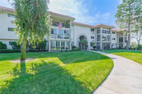 3244 San Amadeo #2C, Laguna Woods, CA 92637