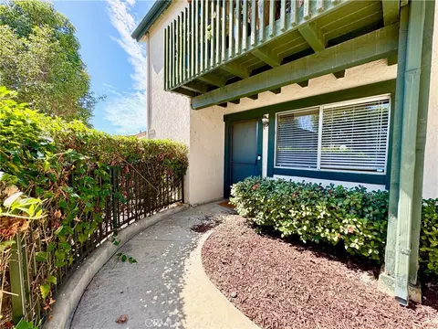 23288 Orange Ave #5, Lake Forest, CA 92630