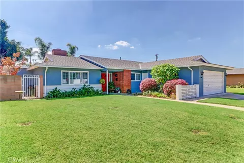 1046 E Trenton, Orange, CA 92867