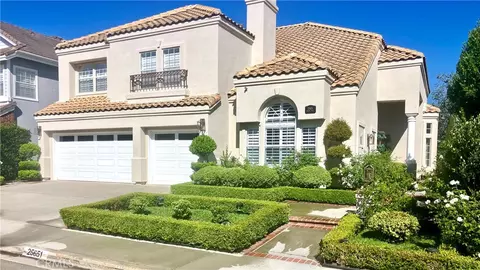 25651 Rolling Hls, Laguna Hills, CA 92653