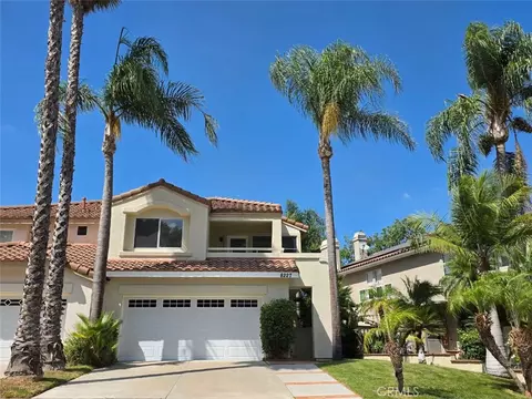 8227 E White Fir Ln, Anaheim, CA 92808