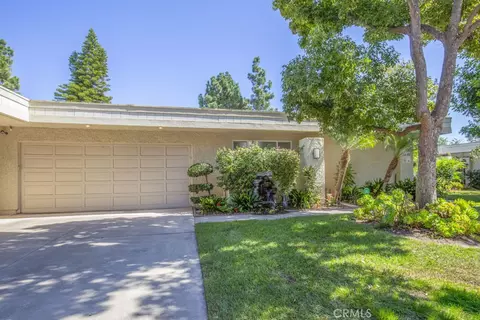 5582 Via Dicha #B, Laguna Woods, CA 92637