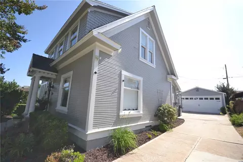 220 W Francis St, Corona, CA 92882