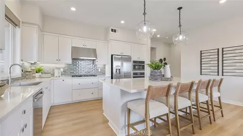 401 Mulligan, Irvine, CA 92618