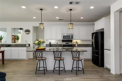 27937 Pleasant Bay Cir, Menifee, CA 92585