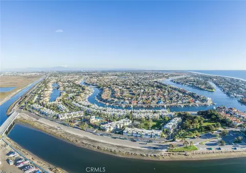 3299 Tempe Dr, Huntington Beach, CA 92649