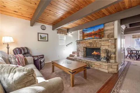 548 Moreno Ln, Sugarloaf, CA 92386