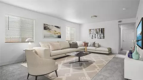 330 E 101st St, Los Angeles, CA 90003