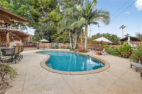 951 W Kendall, Corona, CA 92882