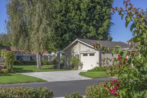 3217 Via Carrizo #A, Laguna Woods, CA 92637