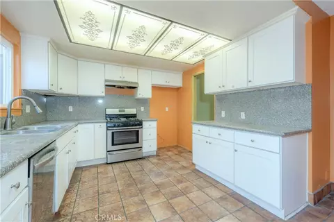 14892 Valencia Plz, Westminster, CA 92683