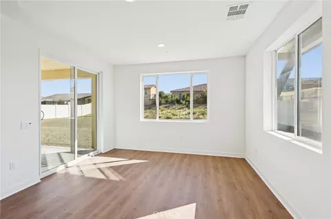 4040 Saddle Dr, Palmdale, CA 93551 photo 7