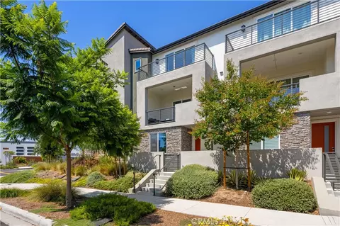 173 Sentosa, Irvine, CA 92618