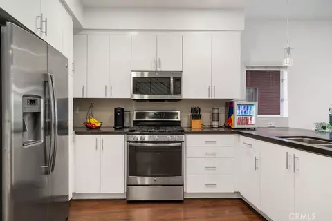 Kitchen - 2222 Strata, Eagle Rock, CA 90041 photo 1 of 3