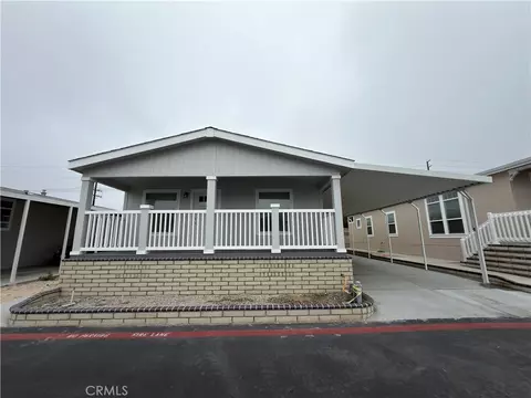 9850 Garfield Ave #18, Huntington Beach, CA 92646
