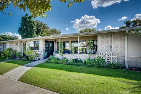 1730 Tam Oshanter Rd #M14-13H, Seal Beach, CA 90740