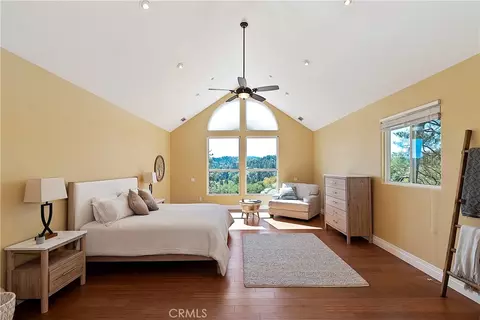 Bedroom - 27732 N Bay, Lake Arrowhead, CA 92352 photo 1 of 4