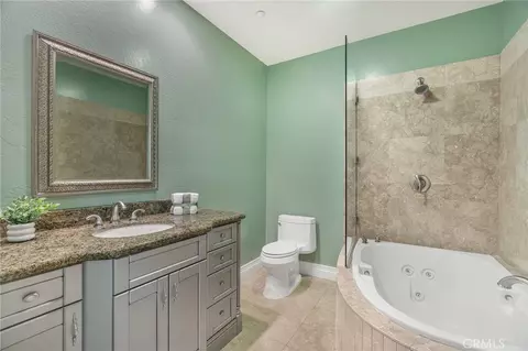 Bath - 27732 N Bay, Lake Arrowhead, CA 92352 photo 4 of 4
