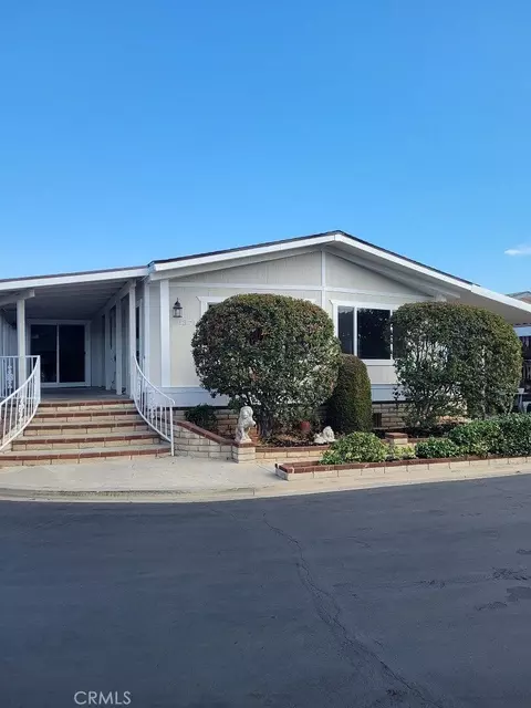 1371 Pleasant Lake Pl #105, Brea, CA 92821