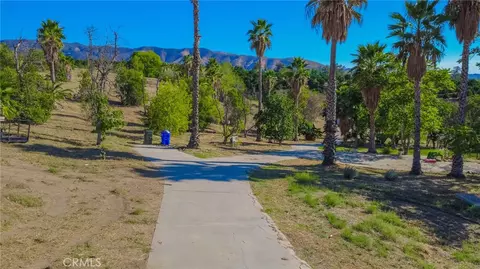 32265 Sapphire, Mentone, CA 92359 photo 9