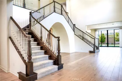 111 Lanzon, Irvine, CA 92602 photo 5