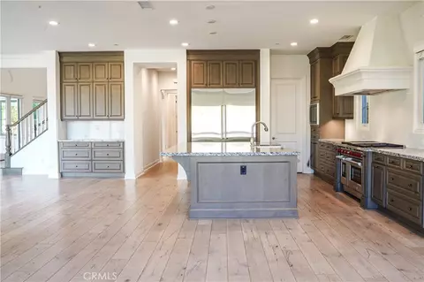 111 Lanzon, Irvine, CA 92602 photo 9