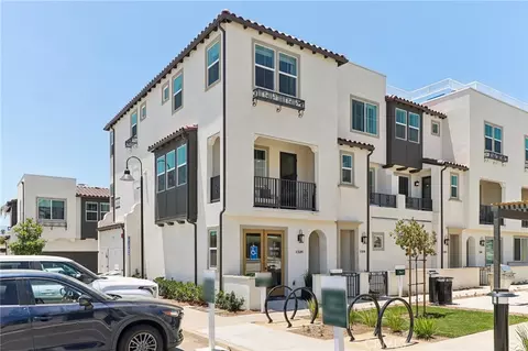 1325 Yannis Ct, El Cajon, CA 92019